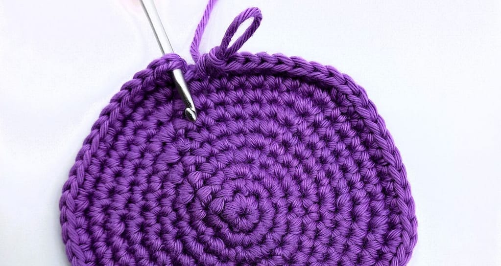 How to Crochet An Invisible Slip Stitch Join - Best Crochet Life