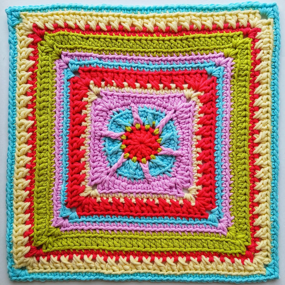 Free Granny Square Pattern – Equinox