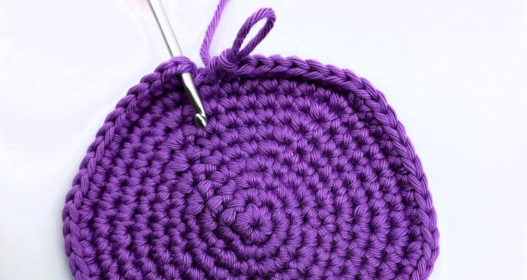 How to Crochet An Invisible Slip Stitch Join